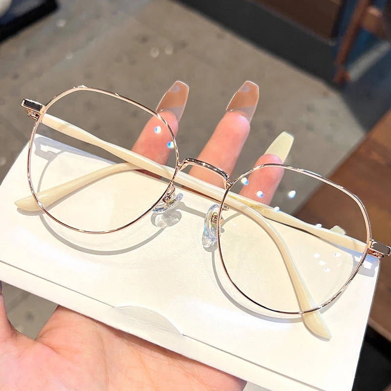 Cecile Glasses – Anti-Blue Light Eyewear
