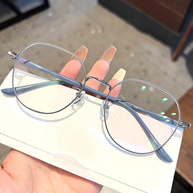 Cecile Glasses – Anti-Blue Light Eyewear